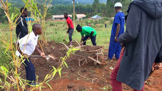 Afrika Rise - Bauarbeiten