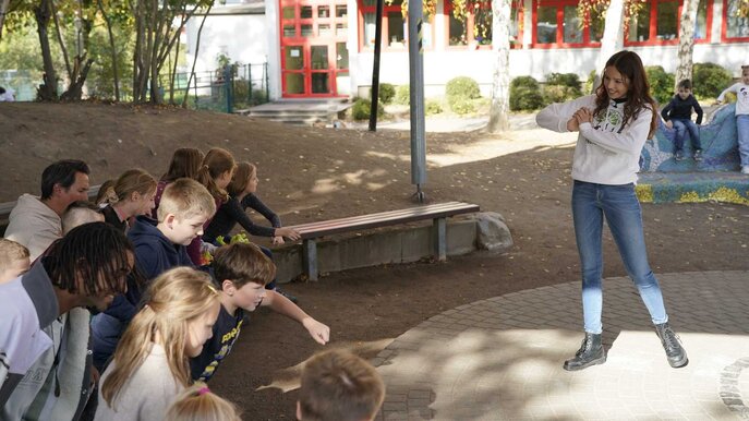 Umweltbildung mit Project Wings - Pausenhof