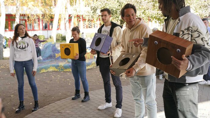 Umweltbildung mit Project Wings - Mülltrennung